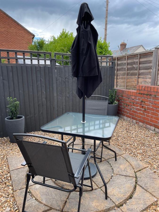 Appartamento Cartref - Fully Equipped And Stunning Town Flat Shrewsbury Esterno foto