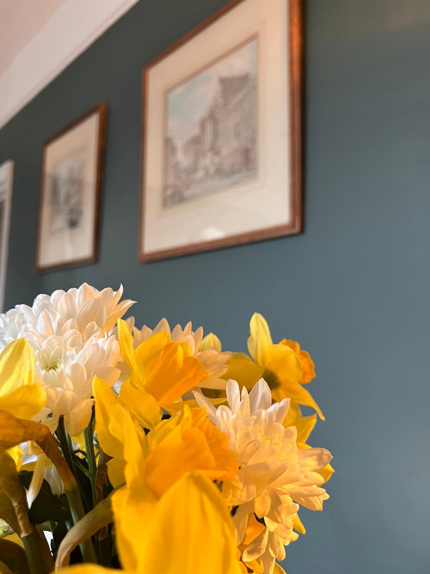Appartamento Cartref - Fully Equipped And Stunning Town Flat Shrewsbury Esterno foto
