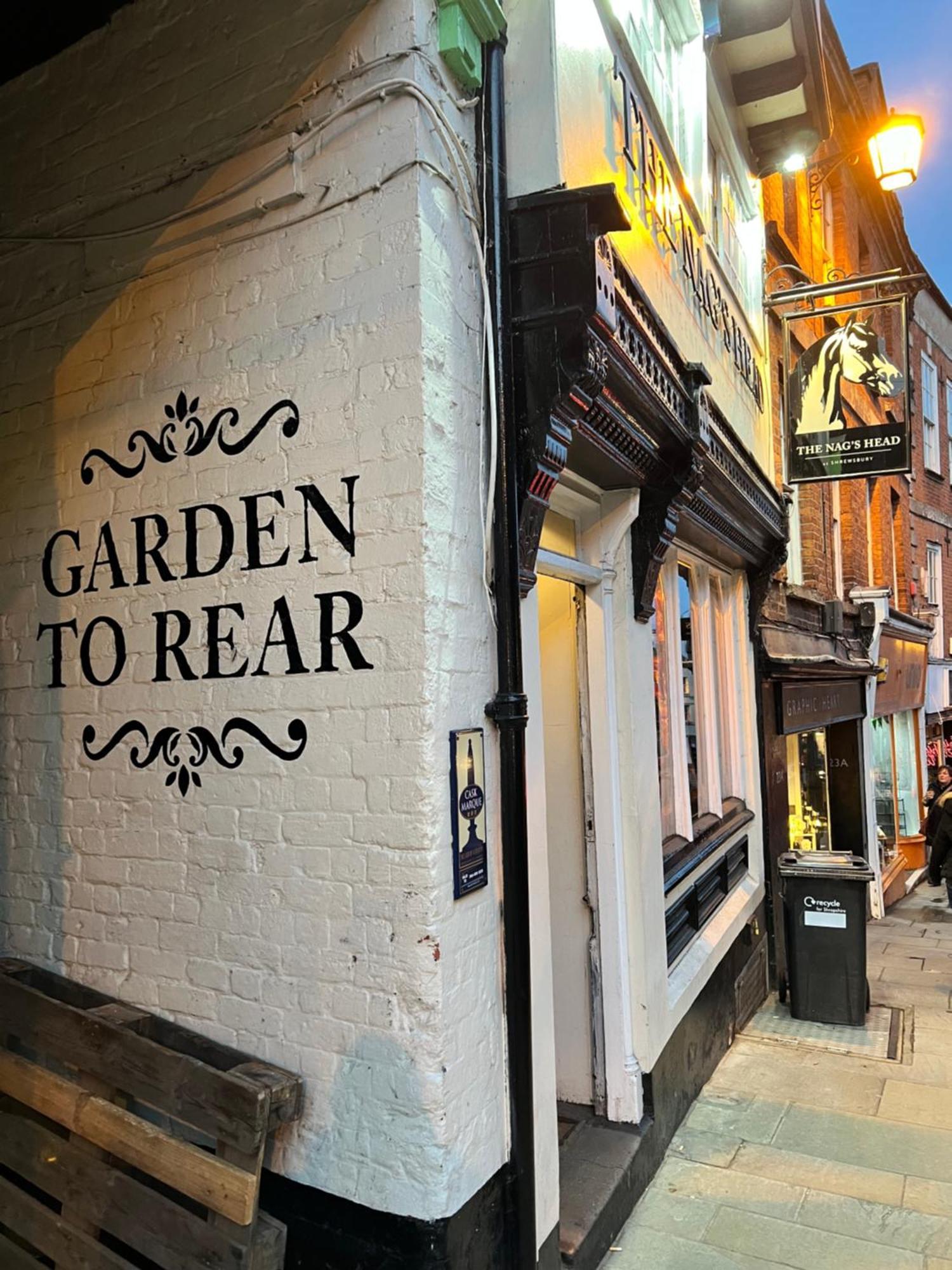 Appartamento Cartref - Fully Equipped And Stunning Town Flat Shrewsbury Esterno foto