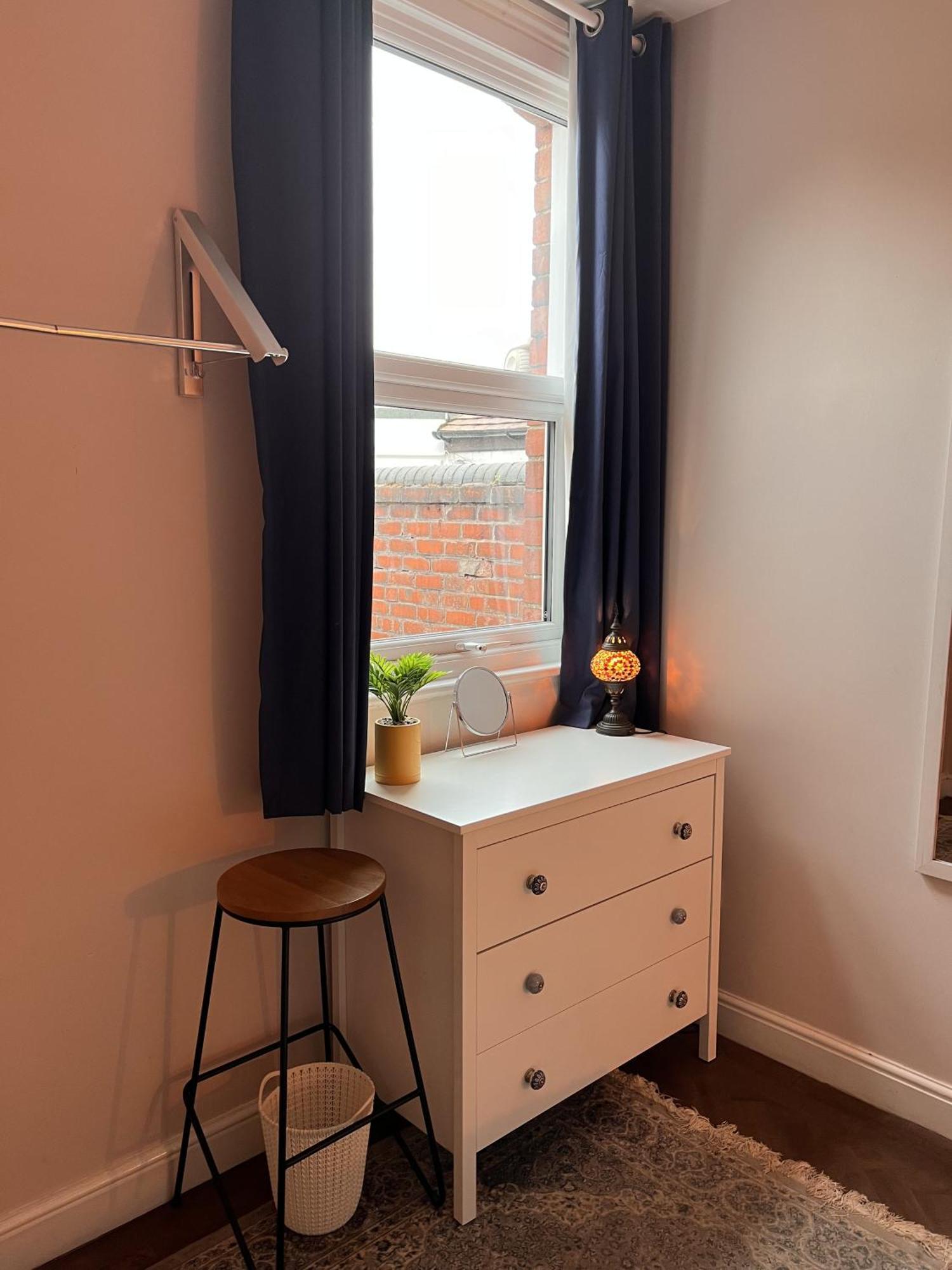 Appartamento Cartref - Fully Equipped And Stunning Town Flat Shrewsbury Esterno foto